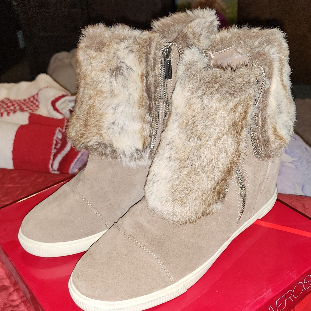 AEROSOLES Women's Faux Fur-Lined Wedge Booties Size 11